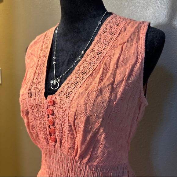 Women's Coral Sleeveless V-Neck Maxi Dress - Picture 3 of 10